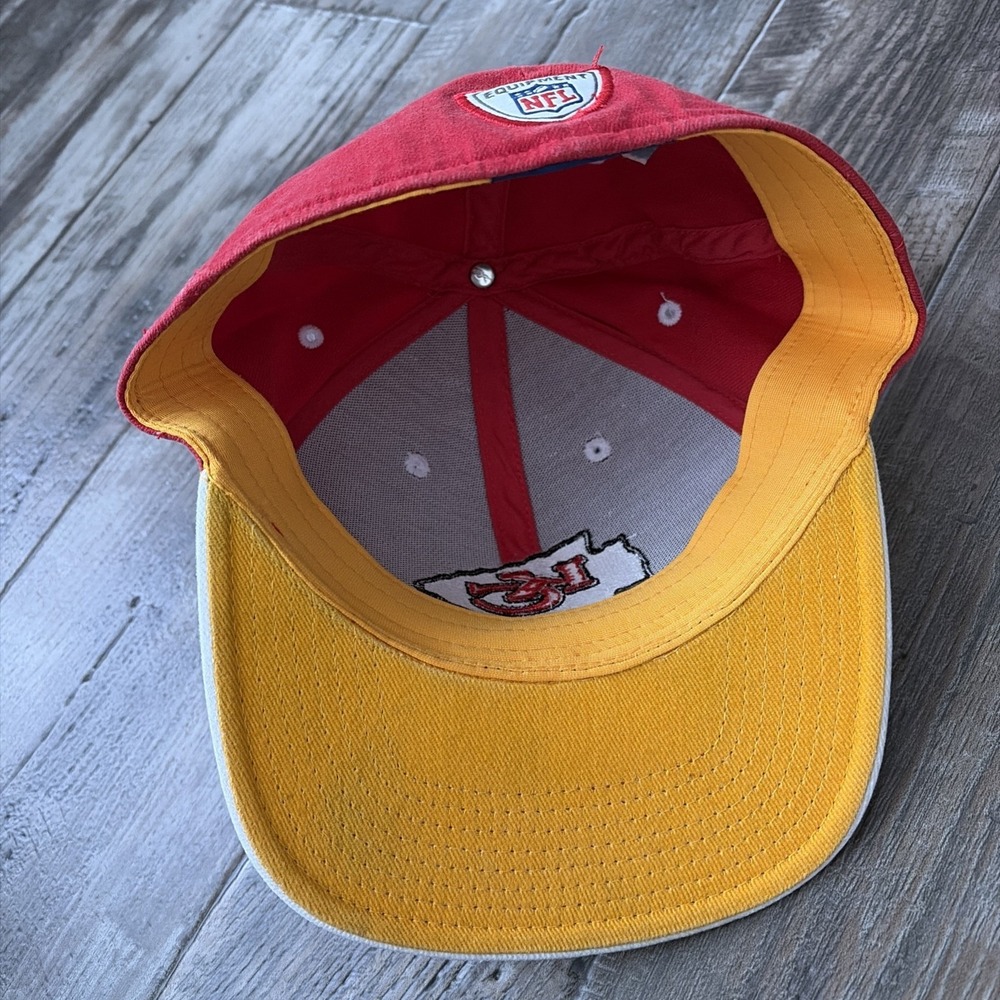 Vintage Reebok Kansas City Chiefs On‎ Field Fitted  Hat Spellout S/M - Picture 6 of 7